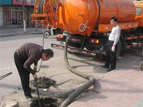 丽江清掏化粪池，健康生活从这里开始